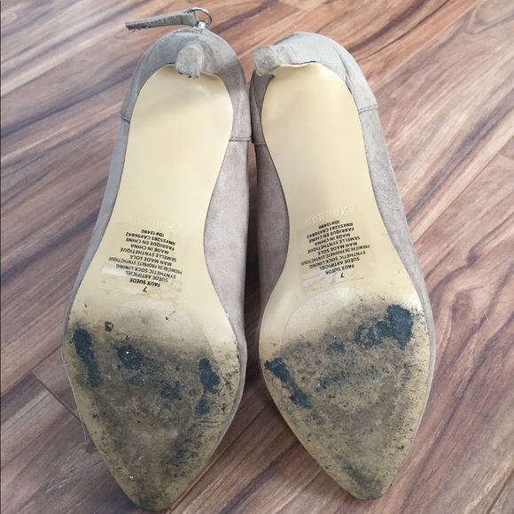 Faux suede taupe booties - Picture 4 of 4